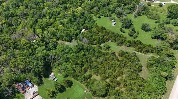 17401 E 1850 RD, Lacygne, KS 66040