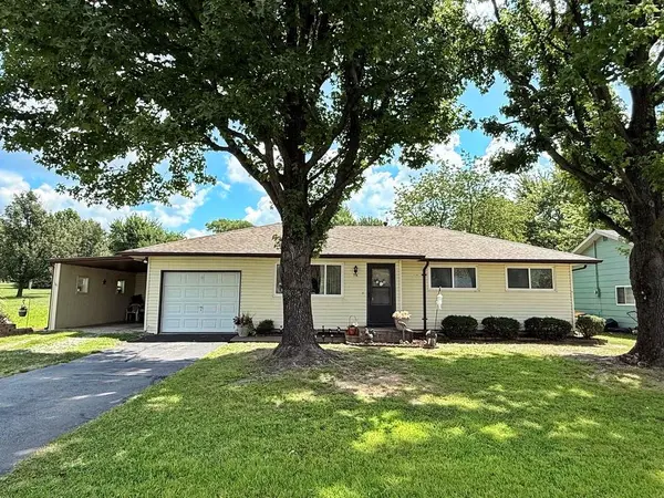 417 S Belisle ST, El Dorado Springs, MO 64744