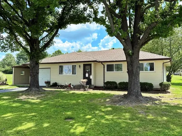 417 S Belisle ST, El Dorado Springs, MO 64744