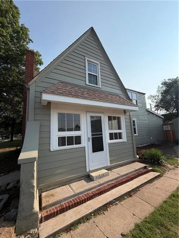 105 N 27 ST, Parsons, KS 67357