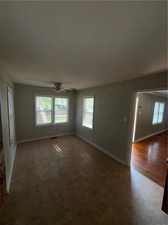 3132 Grand AVE, Parsons, KS 67357