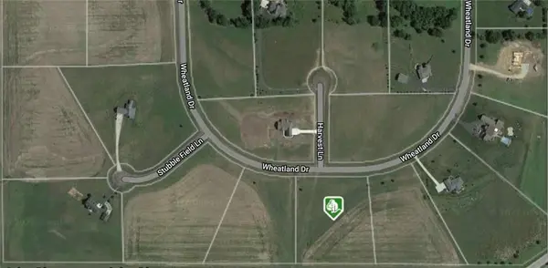 8 Wheatland DR, Ottawa, KS 66067