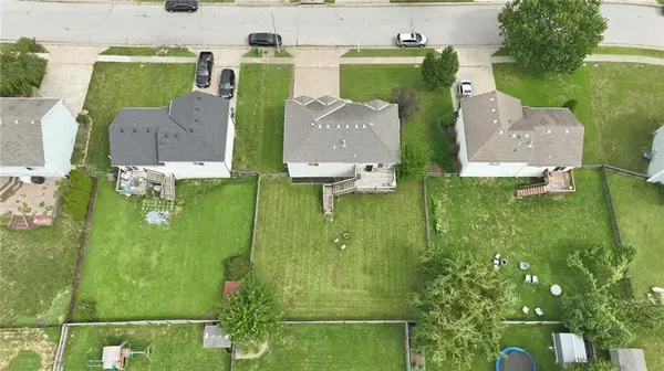 9203 NE 116th PL, Kansas City, MO 64157