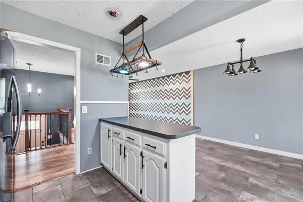 16916 HART AVE, Independence, MO 64055