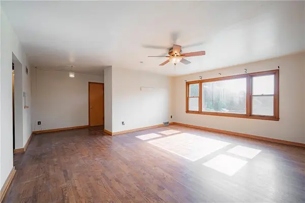 1336 6th AVE, Leavenworth, KS 66048