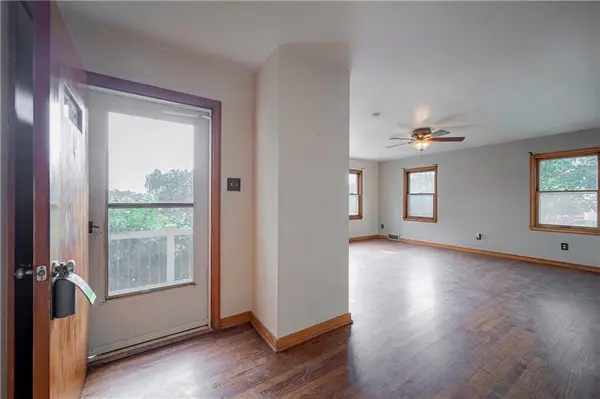 1336 6th AVE, Leavenworth, KS 66048