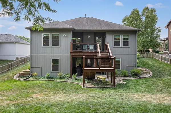 408 Lee DR, Kearney, MO 64060