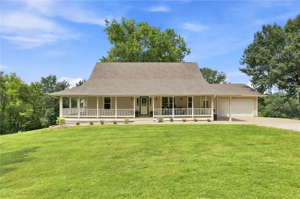 7196 SE Snow DR, Holt, MO 64048