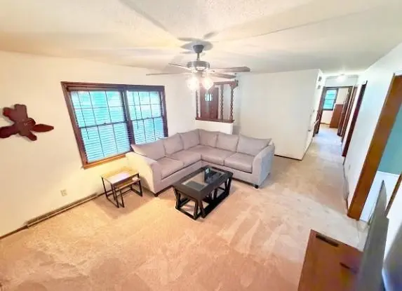 2414 N Hoover RD, Buckner, MO 64016