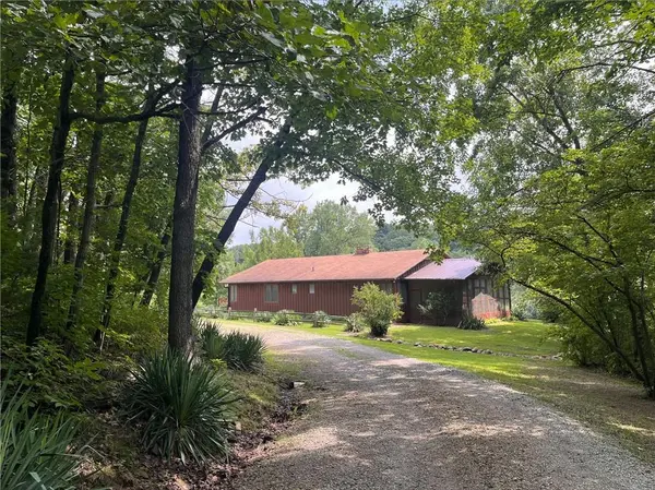 9929 SE State Route A HWY, St Joseph, MO 64507