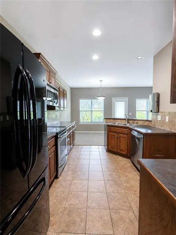21871 W 116th PL, Olathe, KS 66061
