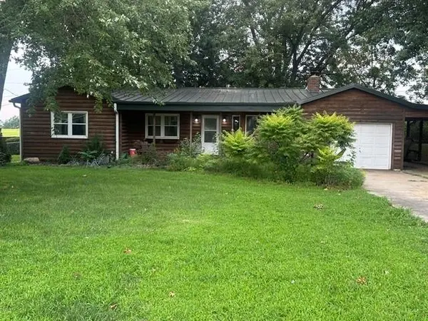 307 Westview RD, Mclouth, KS 66054