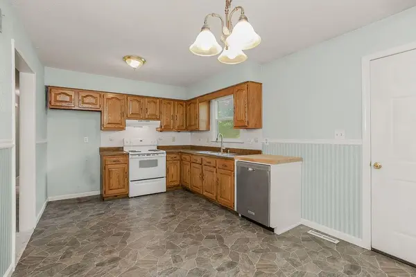 504 E Osage ST, Paola, KS 66071