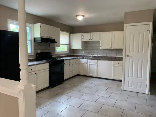7719 E 51st ST, Kansas City, MO 64129