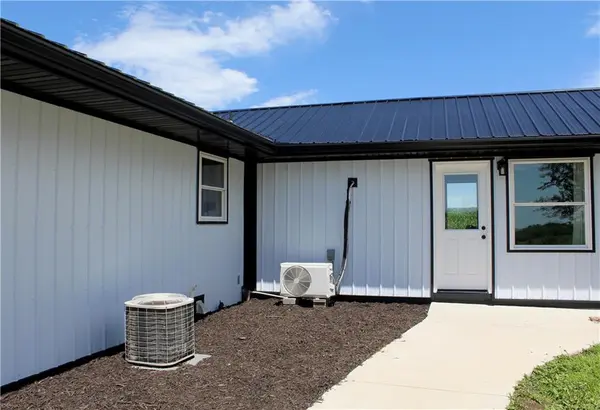 6890 SE Rogers RD, Cameron, MO 64429