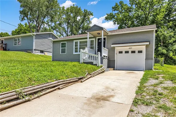 4123 N Cleveland AVE, Kansas City, MO 64117