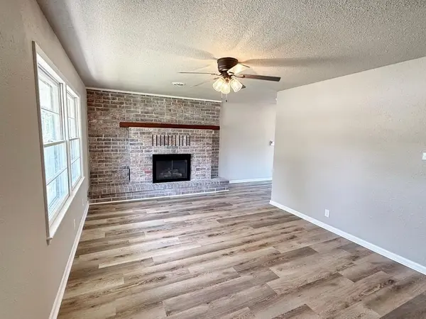 416 N Prewitt ST, Nevada, MO 64772
