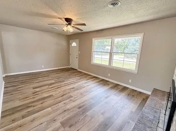 416 N Prewitt ST, Nevada, MO 64772