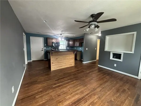 1713 Main ST, Osawatomie, KS 66064