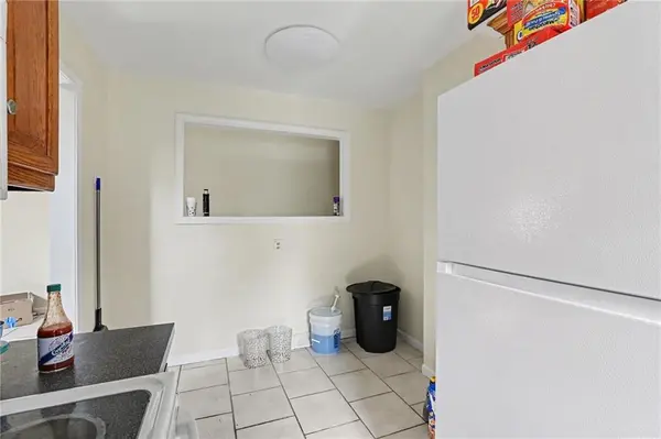 5604 NE 50th ST, Kansas City, MO 64119