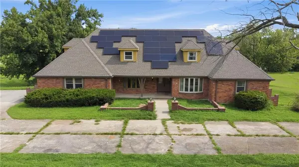 5423 Phelps RD, Kansas City, MO 64136
