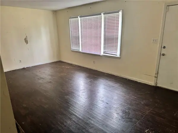9810 Bennington AVE, Kansas City, MO 64134