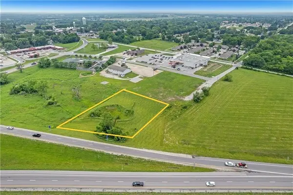 E 219th ST, Peculiar, MO 64078