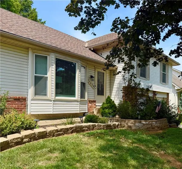 14620 W 90th ST, Lenexa, KS 66215