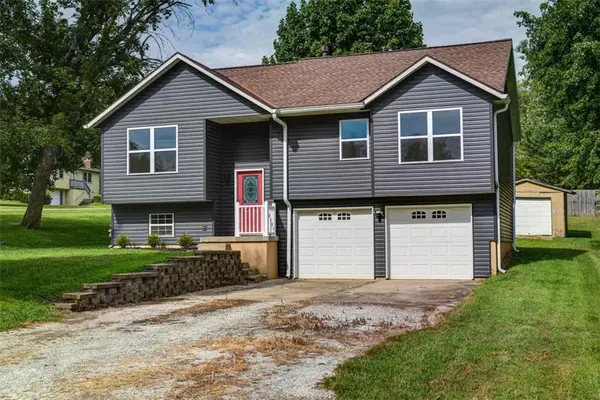 15608 Ann AVE, Belton, MO 64012