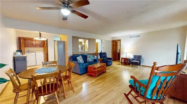 3912 Westgate DR, St Joseph, MO 64506