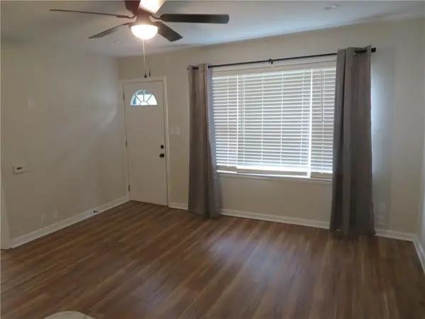 301 Oak ST, Valley Falls, KS 66088