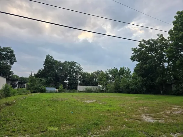 1206 S Woodland AVE, Independence, MO 64050
