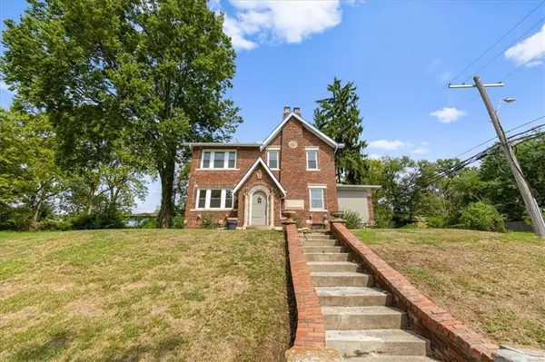 7343 Forest AVE, Kansas City, MO 64131