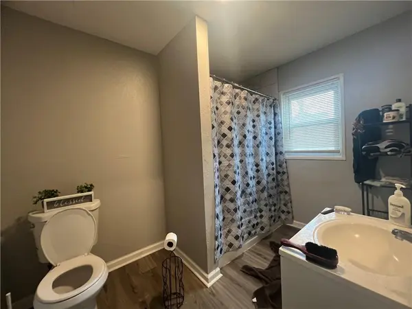 3012 College AVE, Kansas City, MO 64128