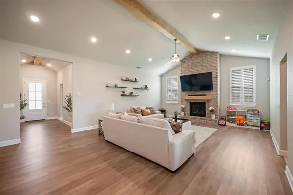 22668 W 88th ST, Lenexa, KS 66227