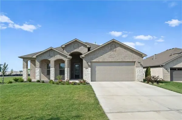 22668 W 88th ST, Lenexa, KS 66227