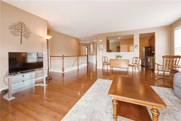 23721 W 88th ST, Lenexa, KS 66227