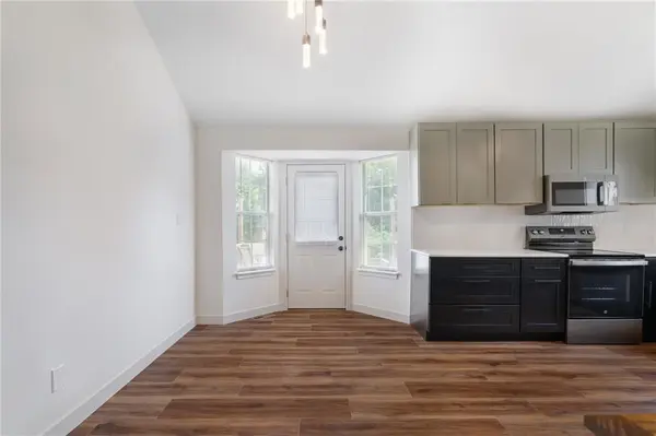 1005 SE Bridgehampton WAY, Lee's Summit, MO 64081