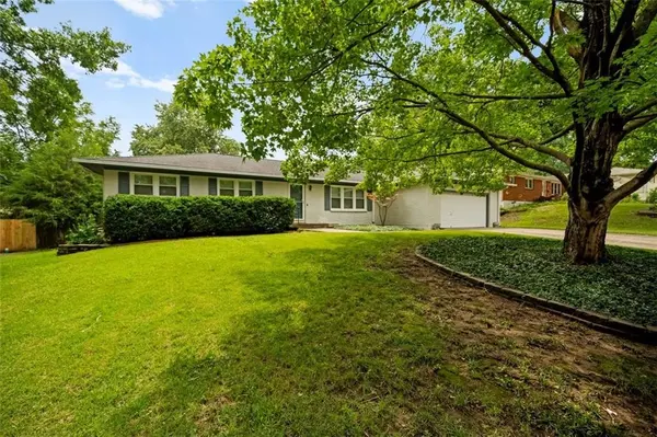 1601 NE 77th ST, Kansas City, MO 64118