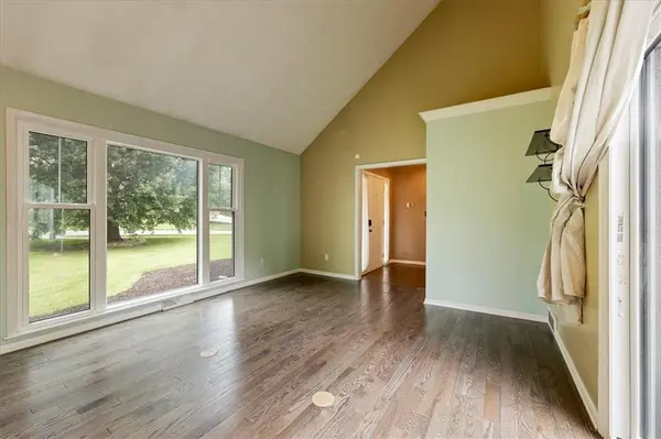 9601 W 127th TER, Overland Park, KS 66213