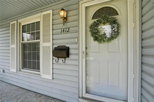 1412 E 23rd AVE, North Kansas City, MO 64116