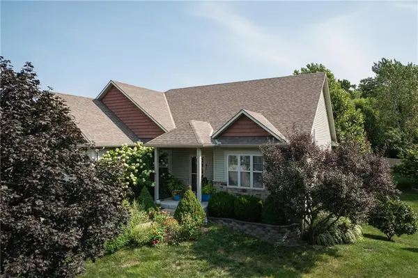 627 Oakmont DR, Warrensburg, MO 64093