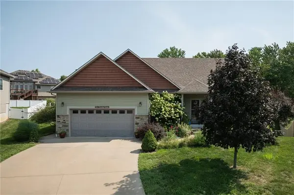 627 Oakmont DR, Warrensburg, MO 64093