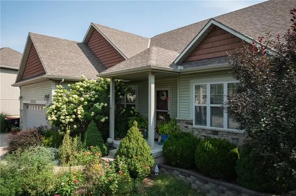 627 Oakmont DR, Warrensburg, MO 64093