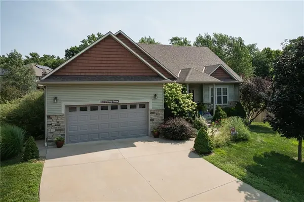 627 Oakmont DR, Warrensburg, MO 64093