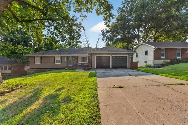 3908 S Stayton AVE, Independence, MO 64055