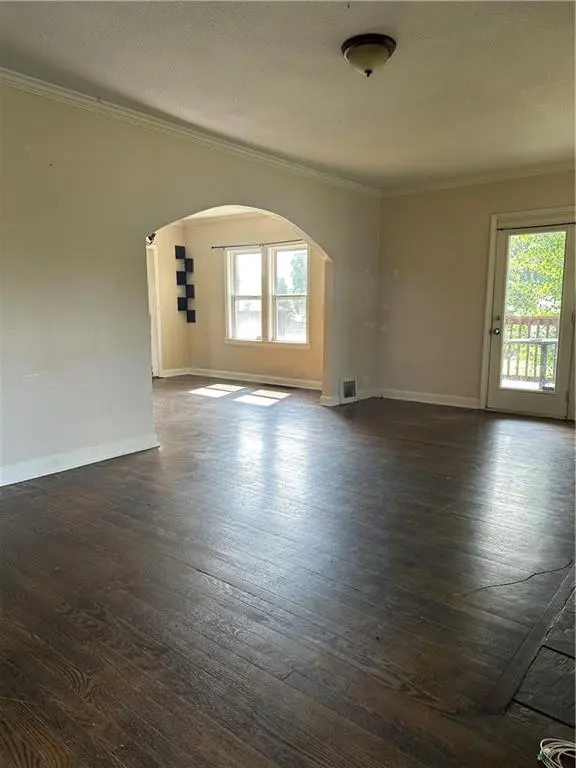 1701 E MECHANIC AVE, Independence, MO 64050