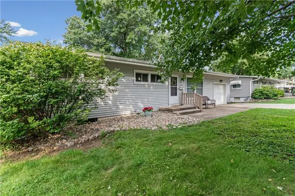 6104 N Euclid AVE, Gladstone, MO 64118