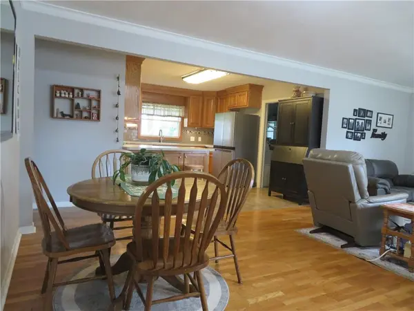 12 Holly LN, Paola, KS 66071