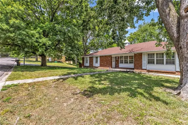 18700 E 30th TER #S, Independence, MO 64057